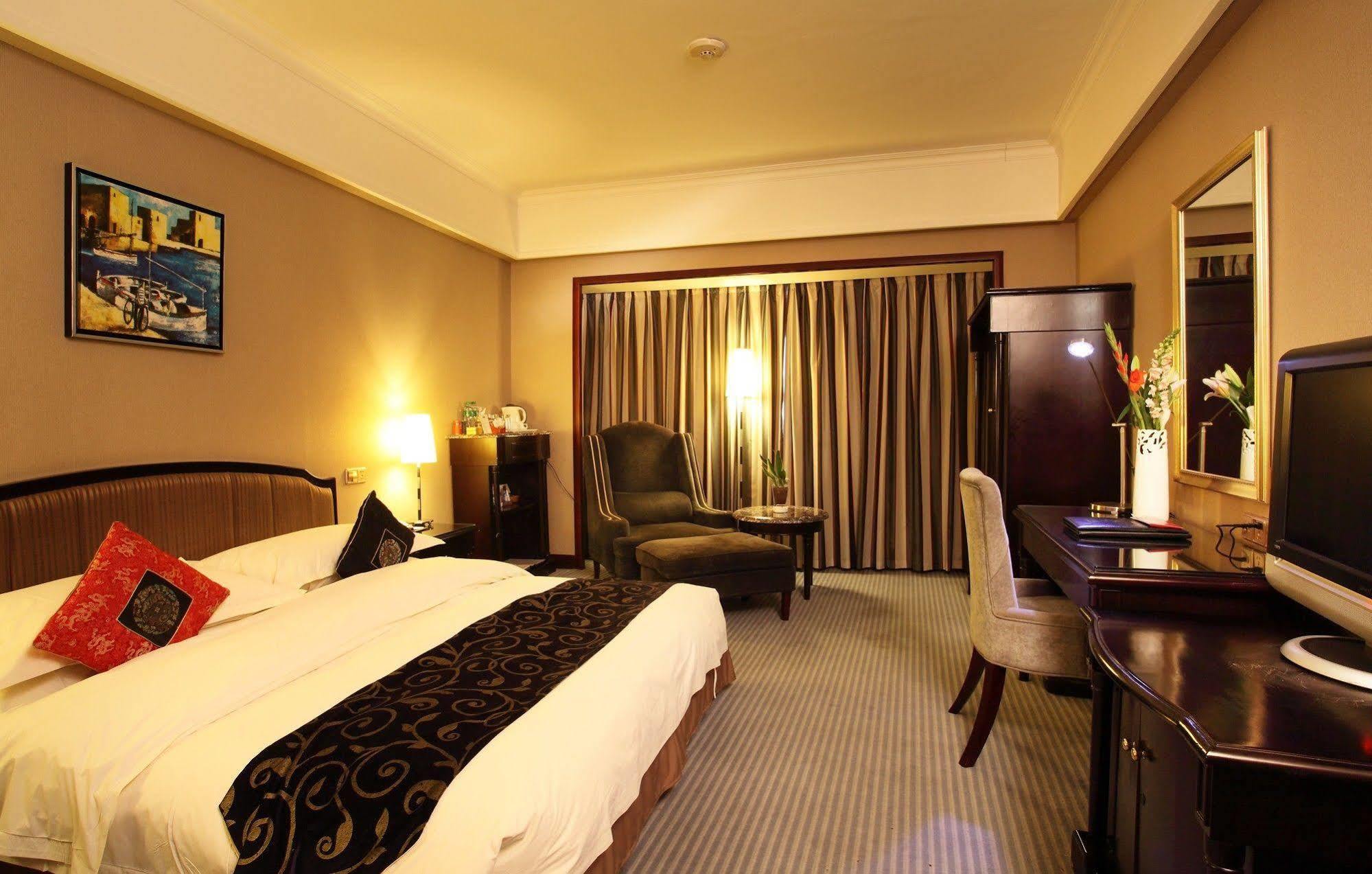 Weilai Conifer Hotel Zhengzhou Eksteriør billede
